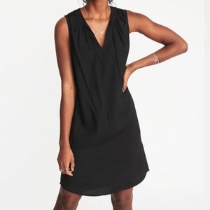 Old Navy Tie Neck Floral Shift Dress